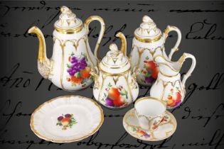 Biedermeier Kaffee- und Teeservice, für 12 Personen, 12 Teller, 12 Unterteller, Kaffeekanne,