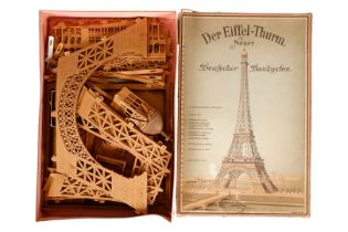 W & S Berlin neuer deutscher Baukasten ”Der Eiffel-Thurm” Nr. 1513, geprägte Pappe, um 1890, wohl