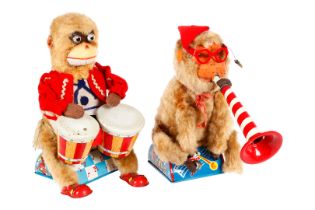 2 ALPS Affen-Automaten, Japan, batteriebetrieben, ”Trumpet playing Monkey” und ”Bongo Monkey”,