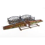 Märklin Doppelbogenbrücke, Spur 1, uralt, Uhrwerk, tw besch., zum Herrichten