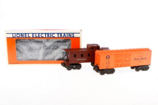 3 Lionel Wagen, Spur 0, LS und Alterungsspuren, je im tw besch. und NV Karton, Z 3