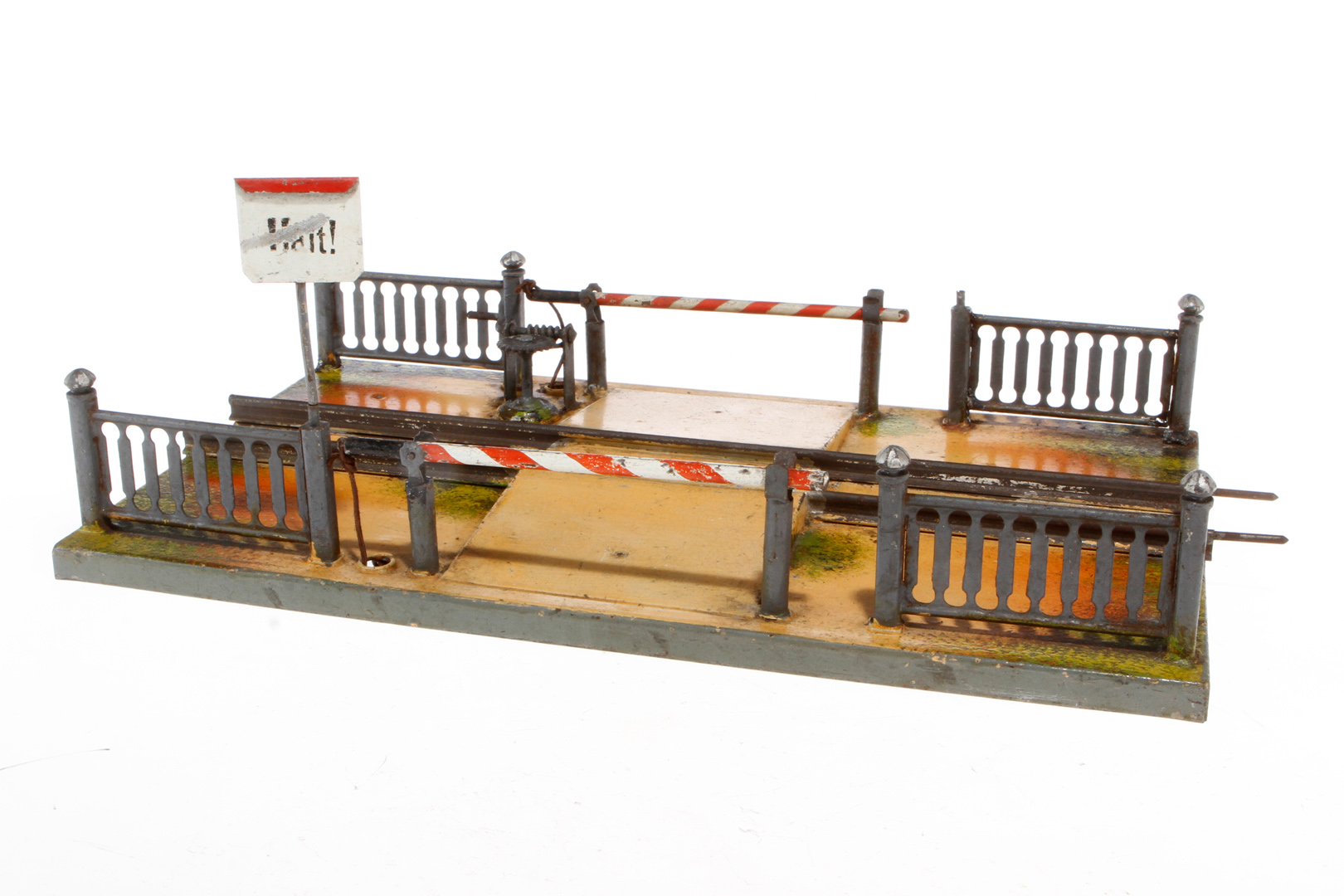 Märklin Bahnübergang, uralt, HL, variable Spur, mit 1 Schild, Lötspuren, Fremdbohrungen, LS und