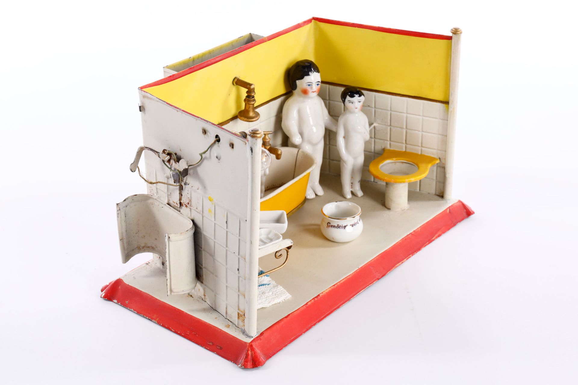 GÖSO Blech-Puppenbadezimmer, mit Badewanne, Waschbecken, Toilette, 3 Badepüppchen, 1 Kewpie und - Image 2 of 2