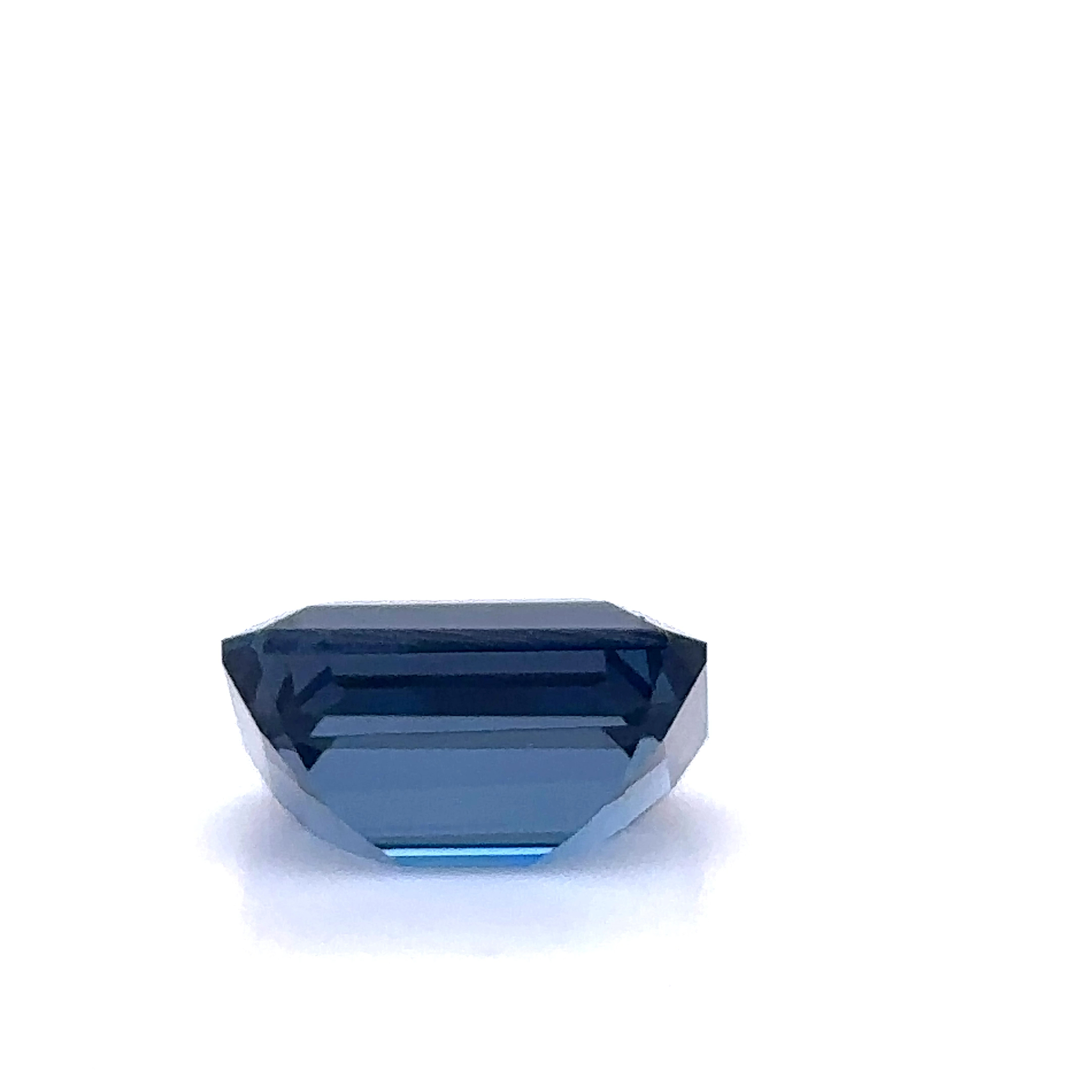 Loose Blue Topaz Emerald Cut 8.35ct - Image 6 of 11