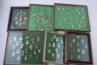 A large collection of Robertsons Jam collectable advertising badges, 95+ badges, to include