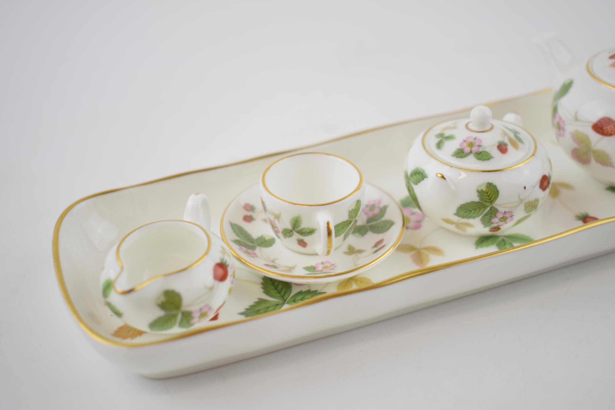 Wedgwood Wild Strawberry miniature tea set to include a teapot, lidded sugar, jug, cup and saucer - Image 3 of 4