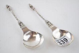 A pair of continental silver Apostle spoons, 115.6 grams, 17.5cm long (2).