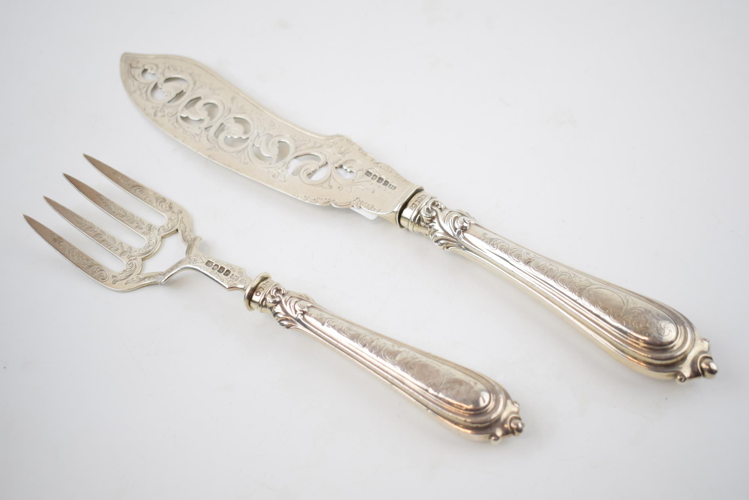 A pair of Victorian silver servers, Birmingham 1849, makers 'JG', gross weight 293.1 grams, metal