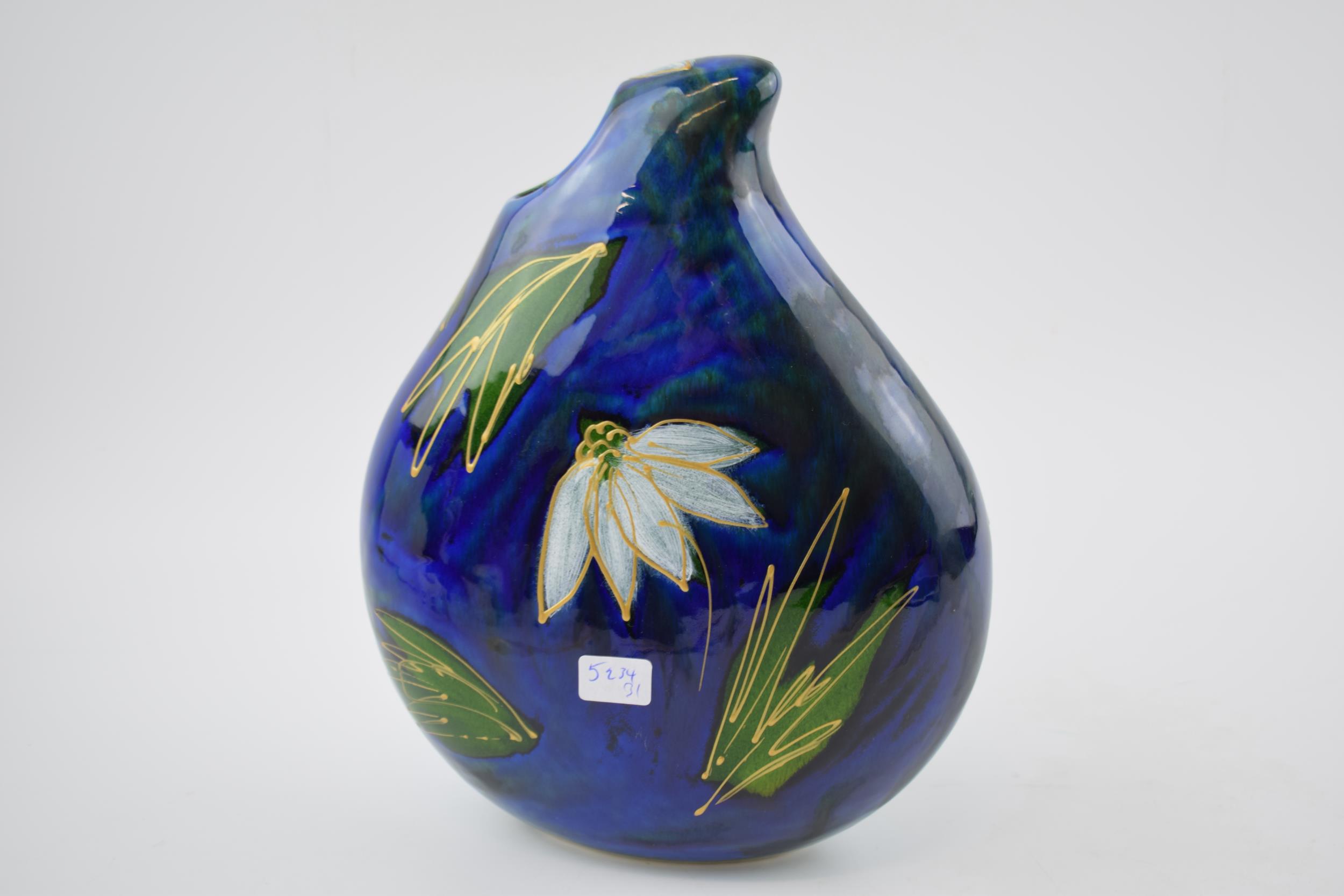Early Anita Harris Art Pottery teardrop vase, decorated with a blue and green floral scene, 22cm - Image 2 of 3