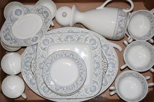 Wedgwood Dolphins pattern collection of dinner and tea ware. To include dinner plates, coffee pot,