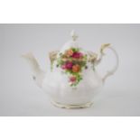 Royal Albert Old Country Roses teapot. In good condition with no obvious damage or restoration.
