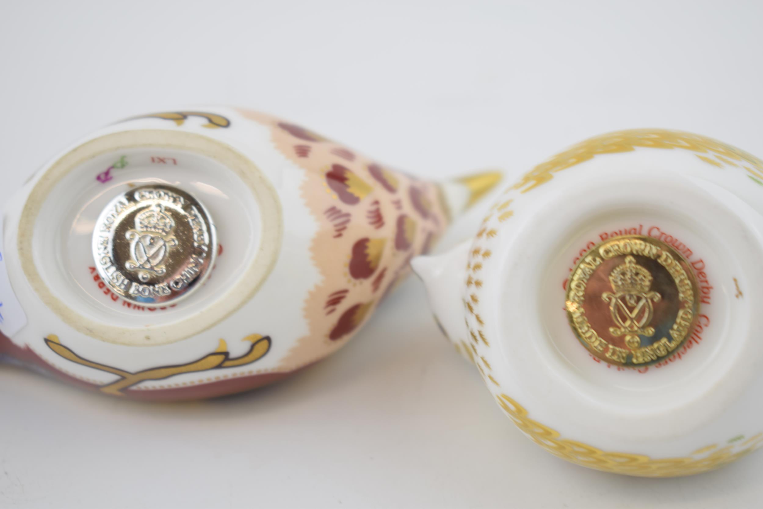 Three Royal Crown Derby bird paperweights, Goldcrest, date code for 2005 (MMV), gold stopper, - Image 2 of 3