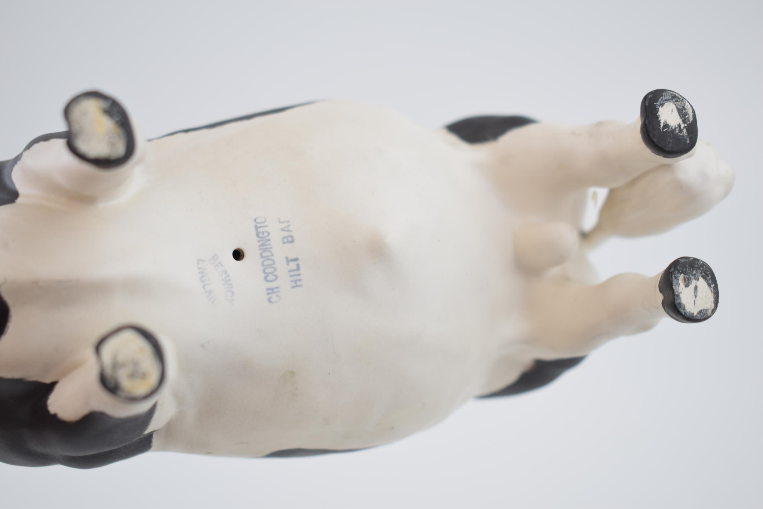 Beswick matt Friesian Bull 1439A. In good condition with no obvious damage or restoration. - Image 3 of 3