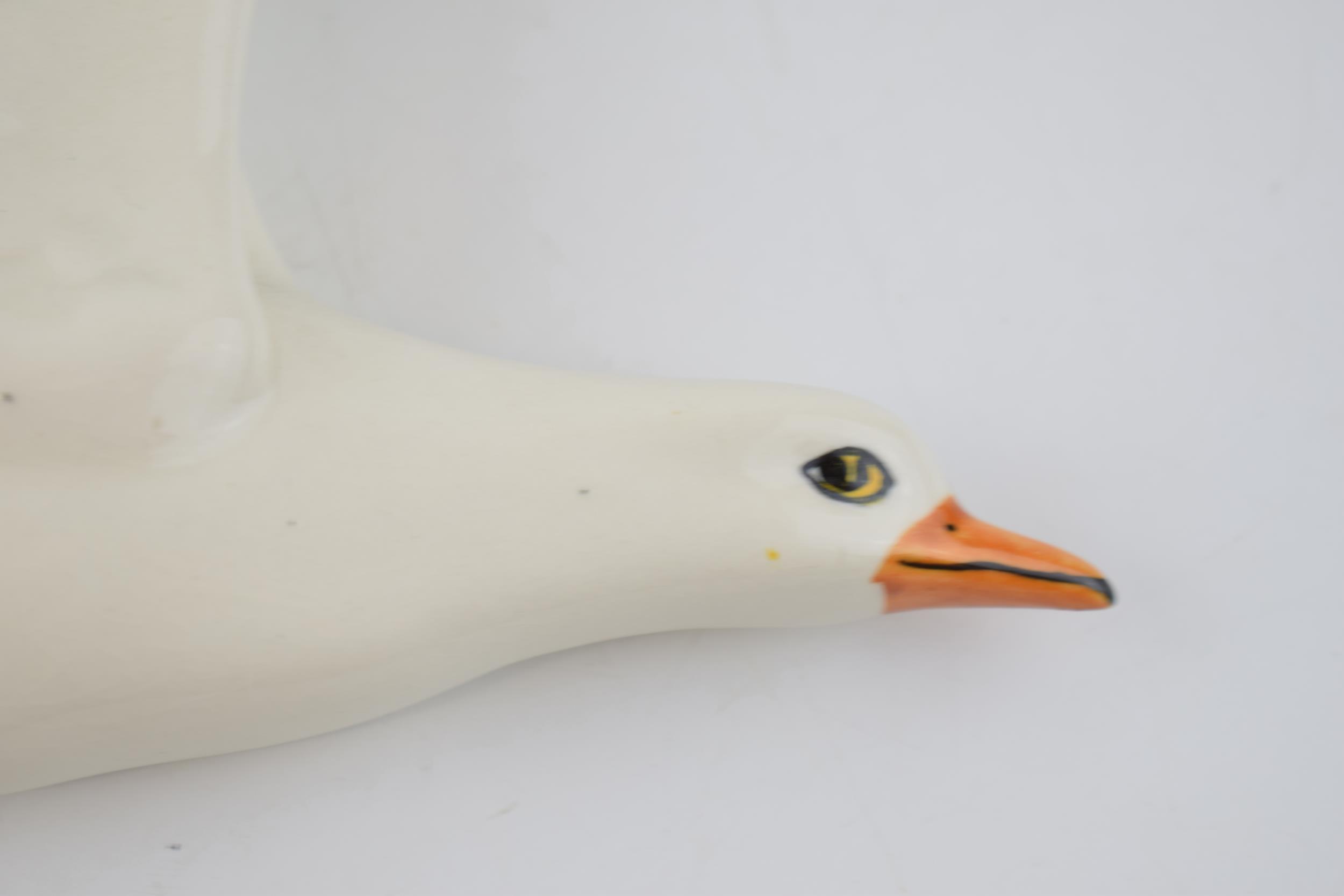 Beswick style two Seagull wall plaque 922-2. In good condition with no obvious damage or - Image 2 of 3