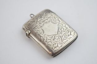 Silver engraved vesta case with vacant cartouche, Birmingham 1901, 25.7 grams.