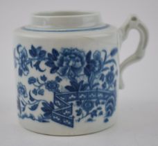 A late 18th century blue and white transfer-printed porcelain Worcester Fence pattern mustard pot,