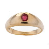 18ct gold hallmarked single ruby gypsy set ring, size S, weight 9.1g.