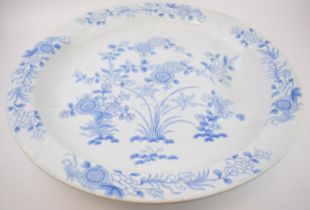 An early 19th century blue and white transfer-printed Spode Chinese Flowers pattern large circular