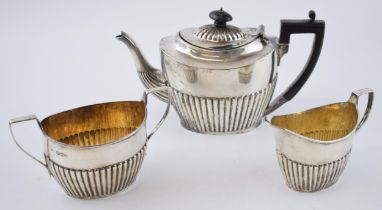 Victorian silver 3 piece bachelor tea set with ebonised handle, London 1892 (3), total weight 575.
