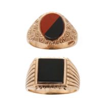 A pair of 9ct gold gents ring, one with square onyx inset, size R, with a similar example, size T/U,