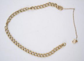 9ct gold double link ladies bracelet with safety chain. Length 18.7cm (not including safety