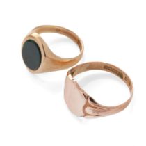 A 9ct rose gold signet ring, vacant cartouche, size Y, with a 9ct gold signet ring set with agate,