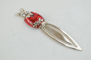 Sterling silver bookmark in the form of an easter bunny, 6.5cm tall.