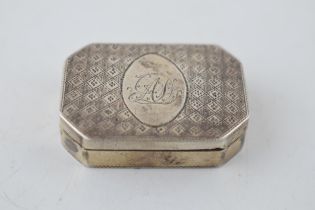 Georgian silver vinaigrette with gilt washed interior, London 1800, 15.6 grams, 3.5cm wide.