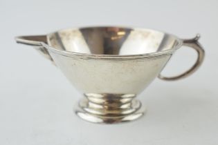 Silver Art Deco jug, Sheffield 1927, 94.6 grams.