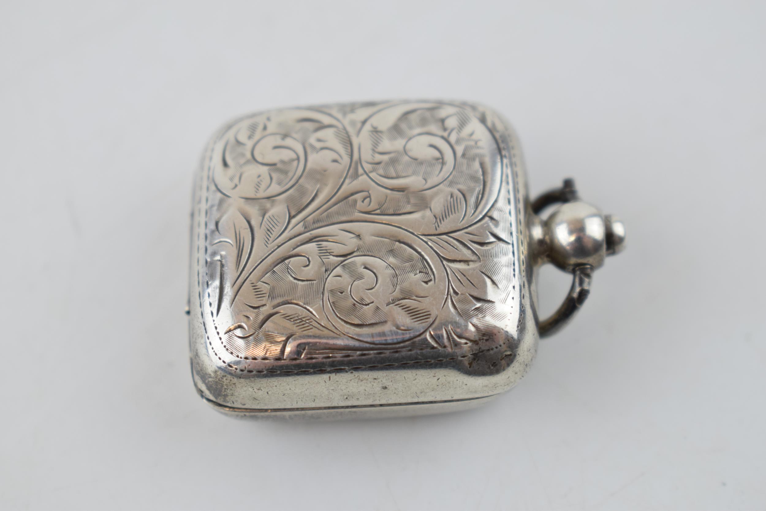 Silver sovereign case, Birmingham 1913, working action. - Image 2 of 3