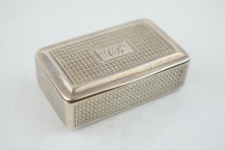 Georgian silver snuff box, Birmingham 1925, raised thumb piece, 5.5cm long, 30.4 grams.