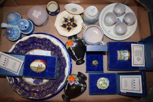 A collection of ceramics to include boxed Halycon Days Enamels, Wedgwood Jasperware lidded pot in