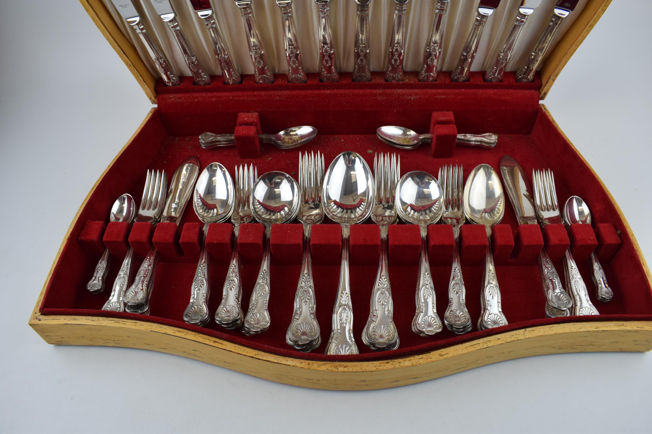 A wooden cased Flexeit stainless steel cutlery canteen, circa 62 pieces, to include serving - Image 3 of 3