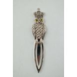 Sterling silver bookmark in the form of a wise owl wearing a crown, 7.5cm long.