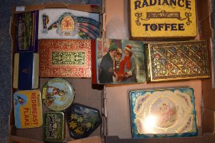 A good collection of vintage advertising tins to include Cadbury's, Reekie's 'Rob Roy' Shortbread,
