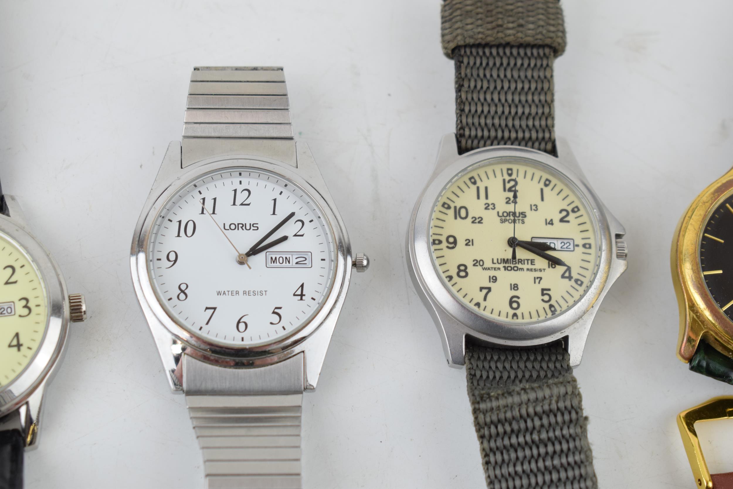 A collection of vintage and contemporary ladies and gentlemen's wristwatches by Seiko Lorus and - Image 5 of 6