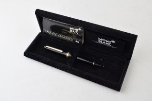 Montblanc Meisterstuck Fountain Pen in black with one broad and two narrow gold bands, 14ct gold
