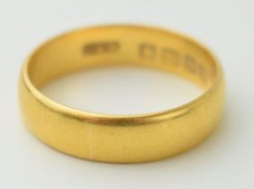 22ct gold wedding band, 5.5 grams, size R.