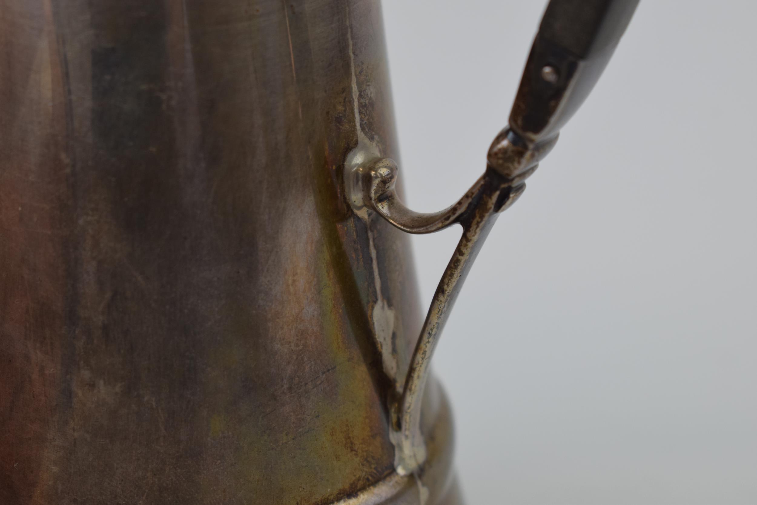 Hallmarked silver Art Nouveau hot water jug, 292.6 grams, with ebonised handle and finial, London - Image 4 of 4