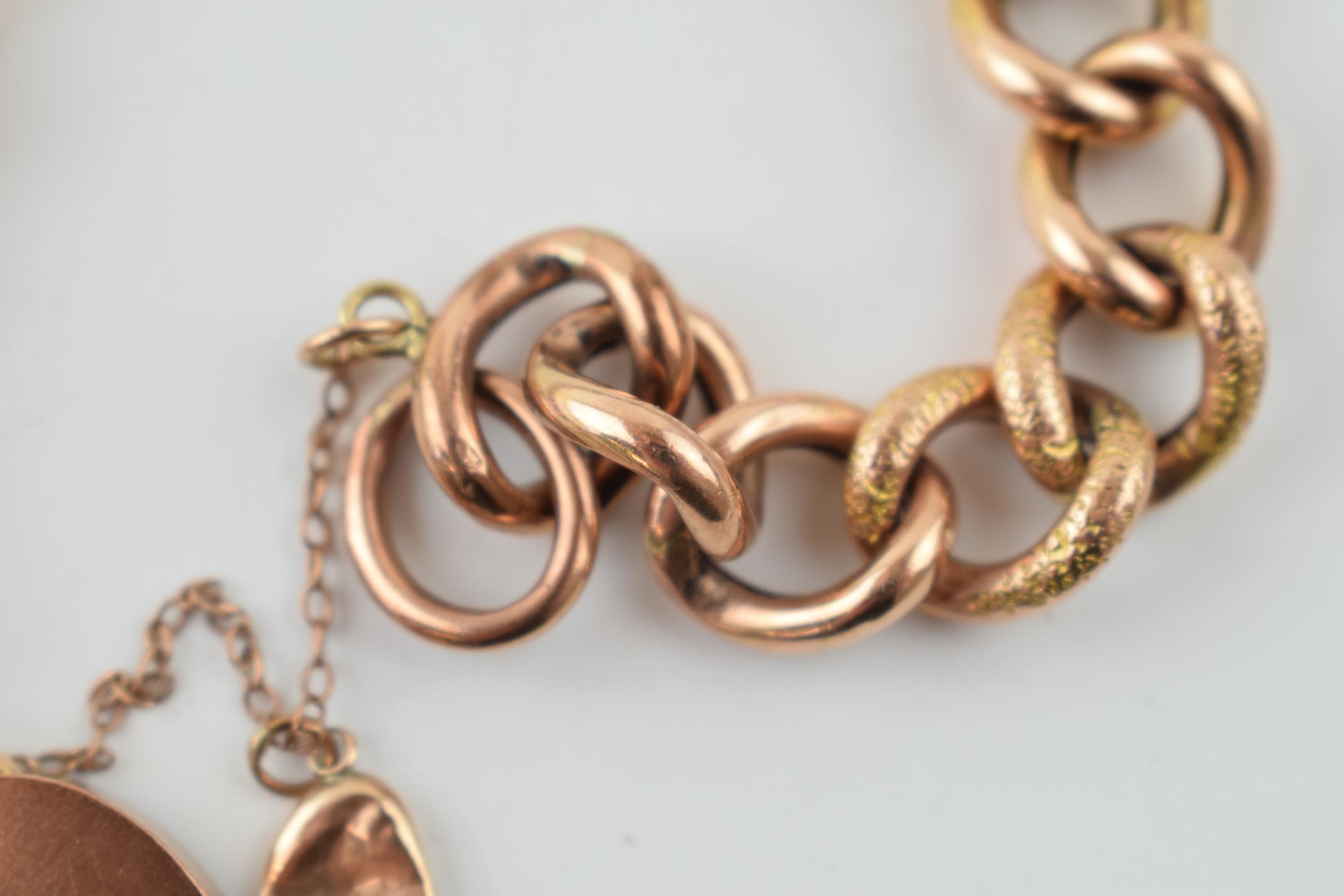 A 9ct yellow gold bracelet with heart shaped padlock. weight 19.4 grams In good original condition. - Image 4 of 4