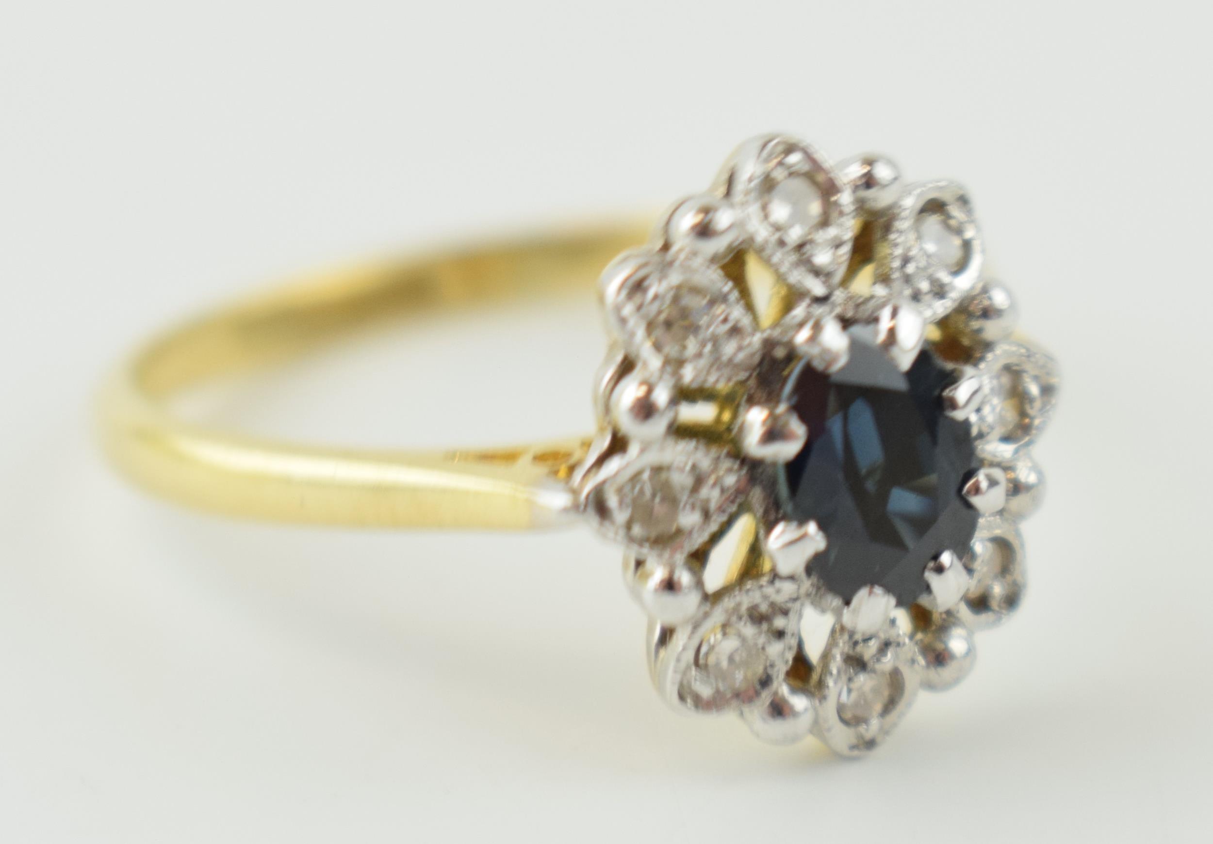 18ct gold ladies ring set diamonds and sapphire, 3.6 grams, size R. - Bild 2 aus 3