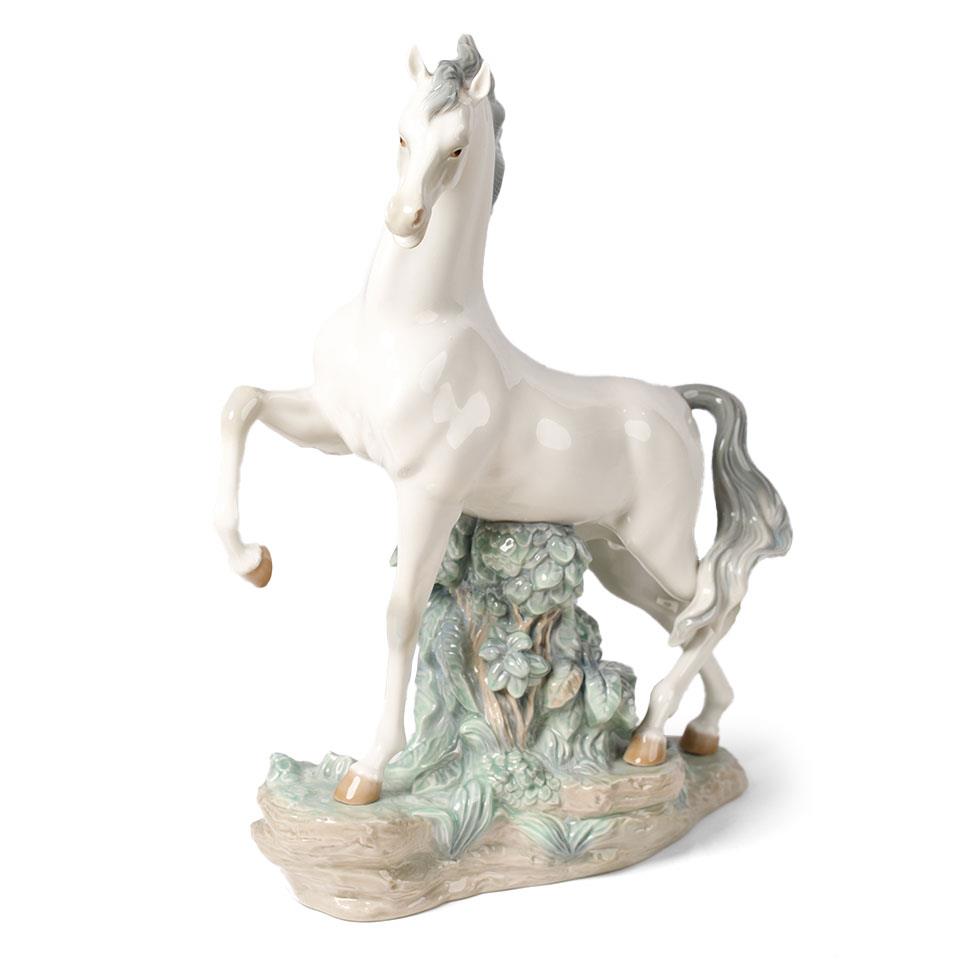 Large Lladro horse figure 'Caballo Arrogante' 4781, 44cm tall. In good condition with no obvious