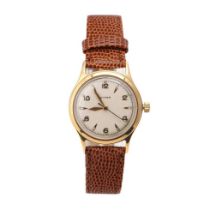 Cyma 9ct gold gents manual wristwatch on leather strap, 30mm, in working order. Good condition,