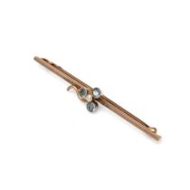 9ct gold and zircon bar brooch, in the form of a flower, steel pin, 1.5 grams.