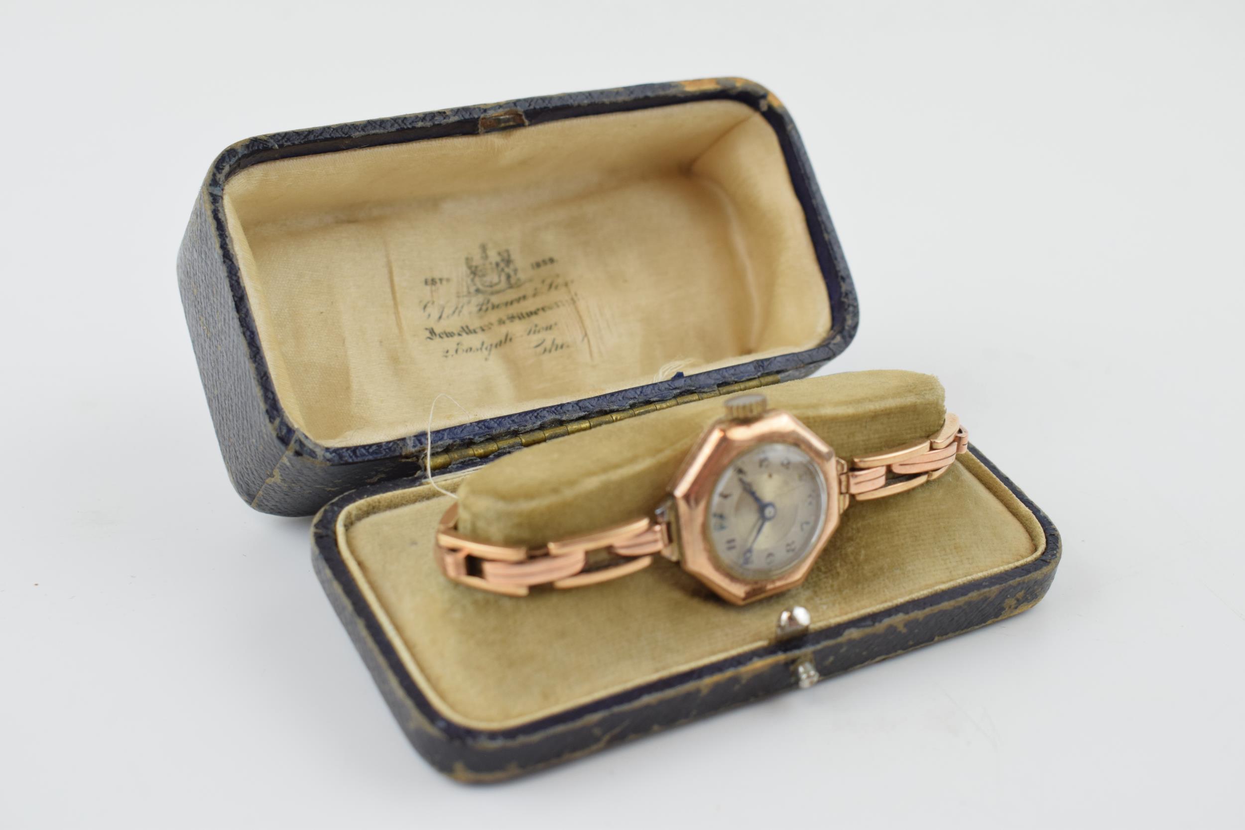 9ct gold ladies wristwatch on expanding 9ct gold strap, in period leather fitted box, watch and - Image 2 of 3