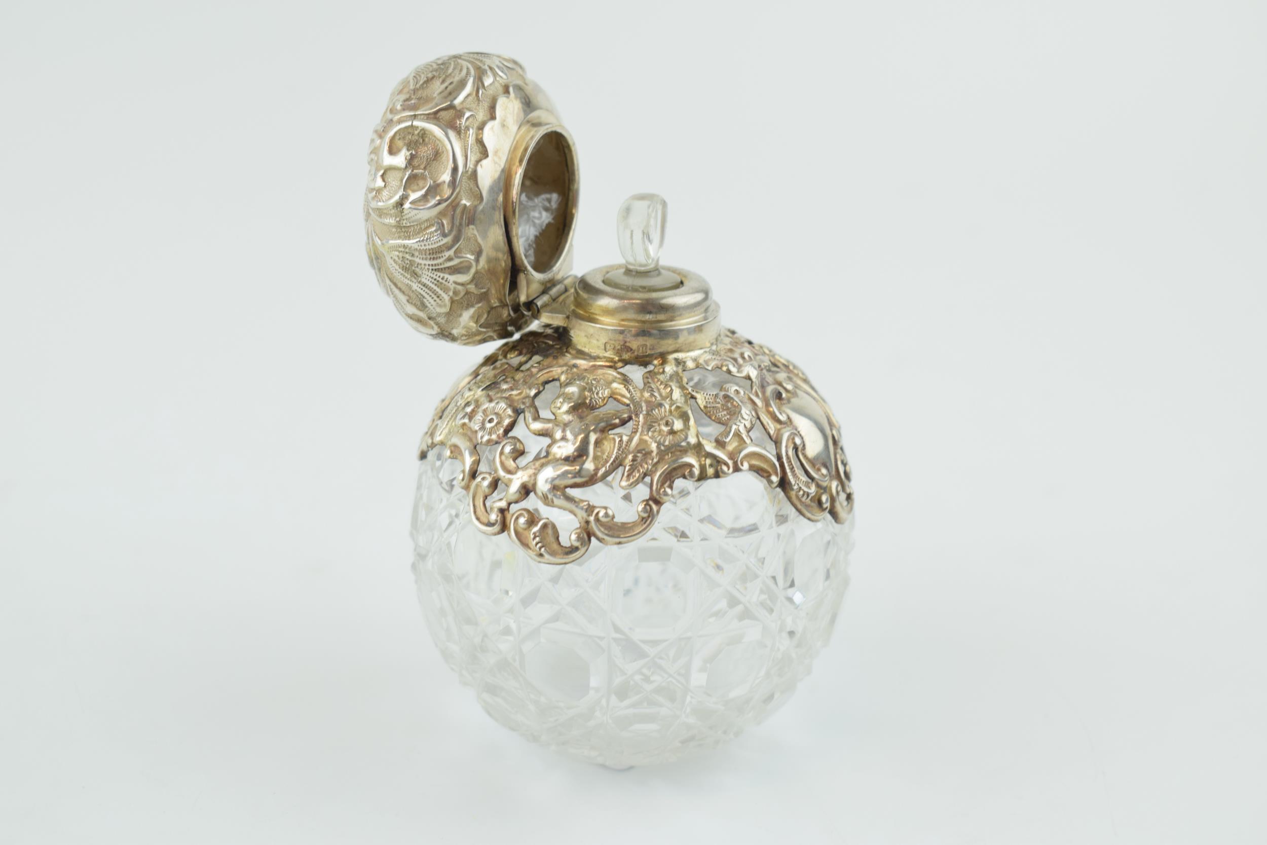 Silver mounted globular perfume bottle, Chester 1900, 10.5cm tall, with glass stopper. In good - Image 4 of 4