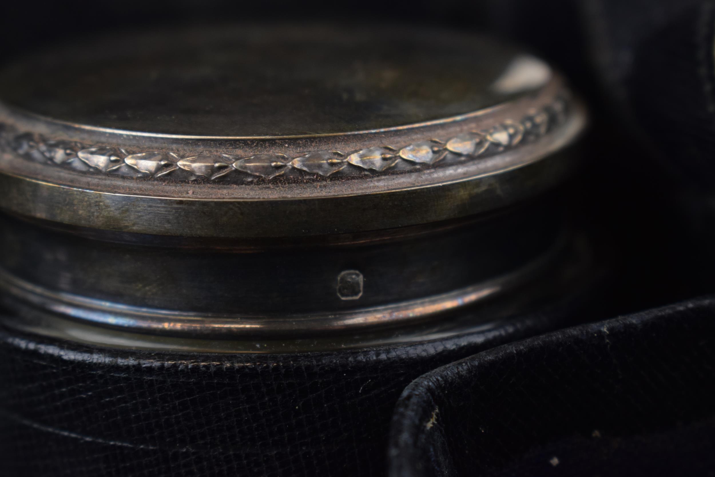 A leather cased travelling case to include 6 silver topped jars of varying sizes and forms with - Image 5 of 5