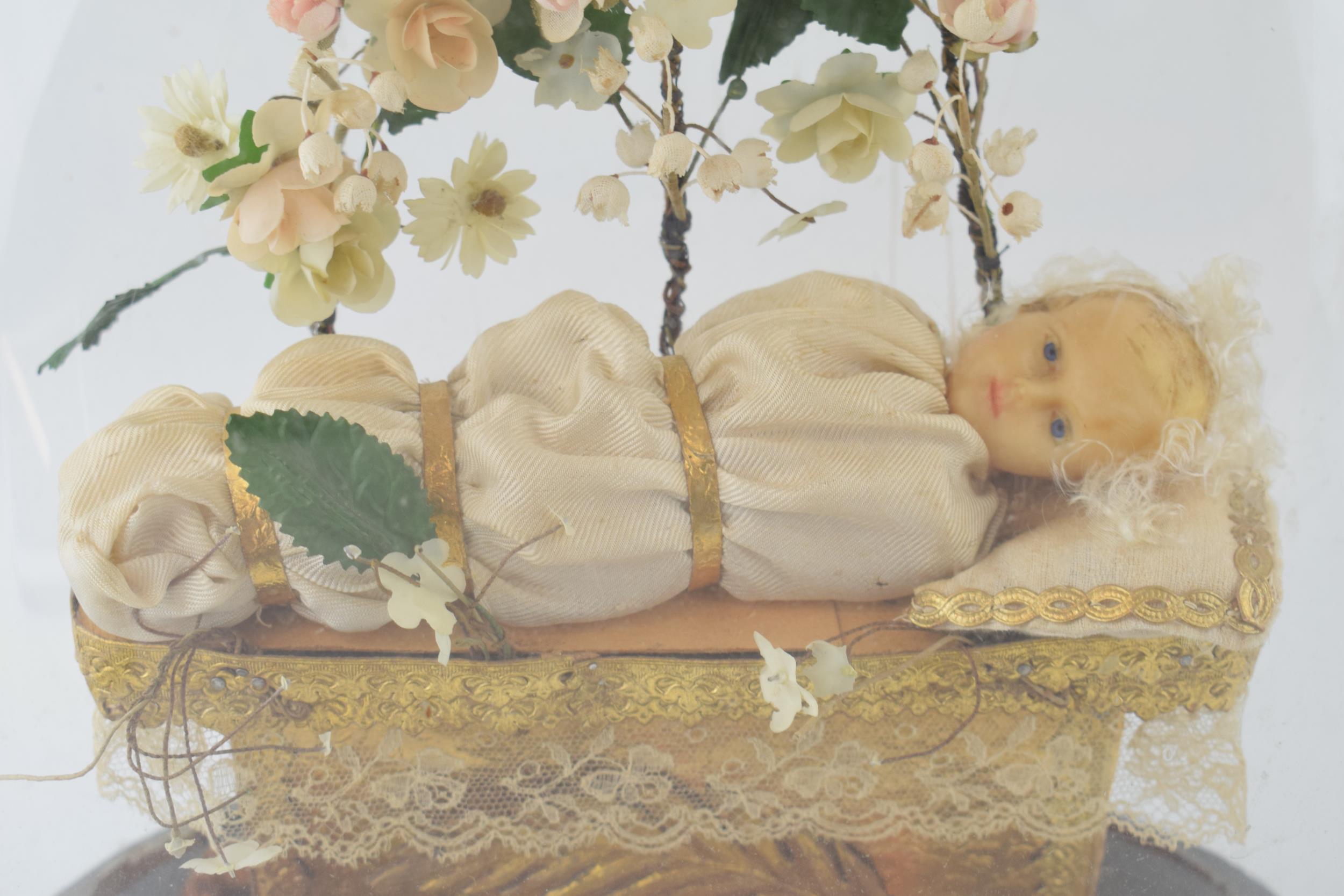 Antique Italian wax creche scene depicting Jesus in manger. Wax flowers and realistic deoration. - Image 3 of 6