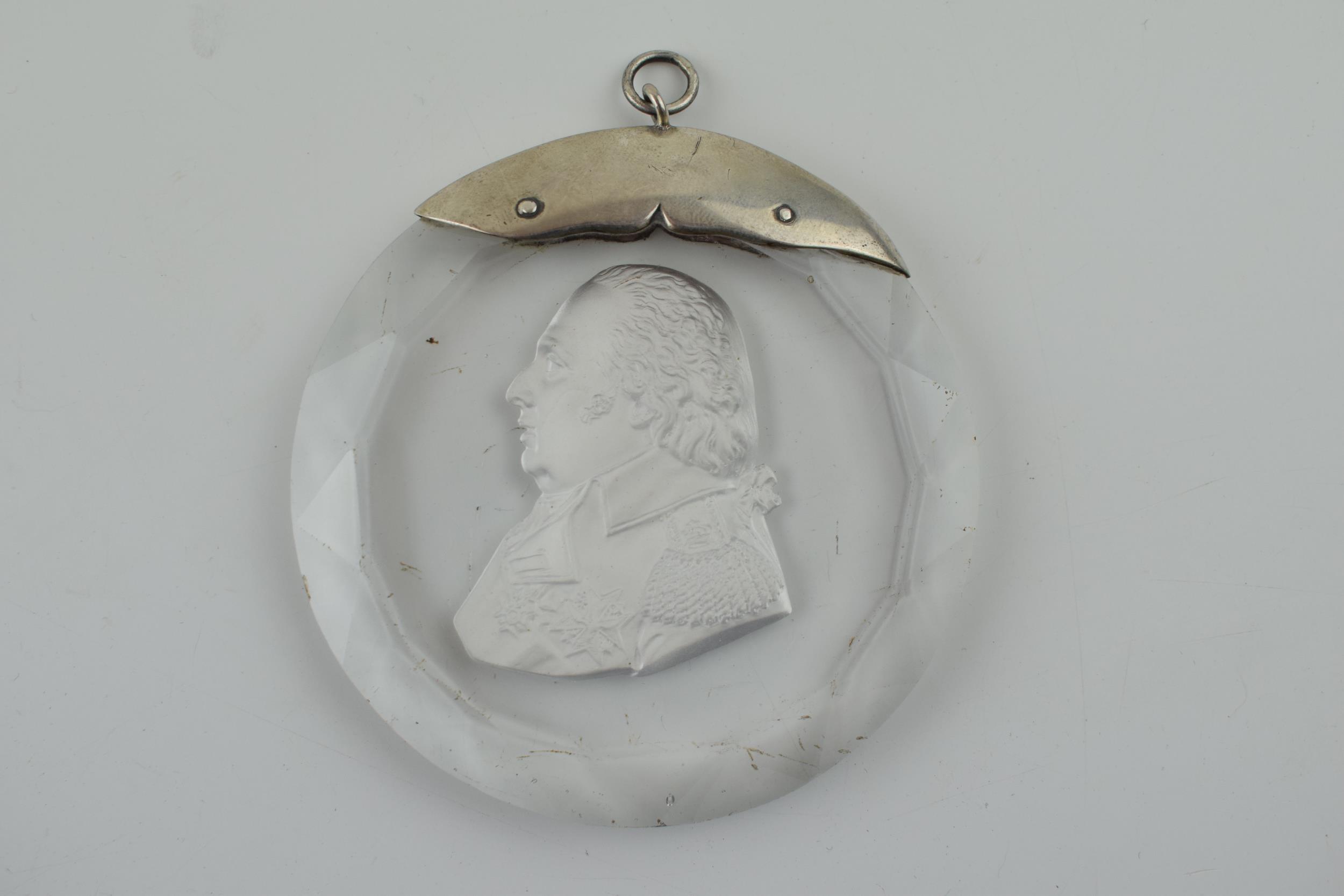 Silver mounted sulfide portrait medallion of Louis XVIII by Louis Desprez of Paris, circa 1814-1824. - Image 2 of 3