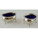 A pair of silver salts, blue glass liners, 61.0 grams of silver, Birm 1923 (2). Liners good, some